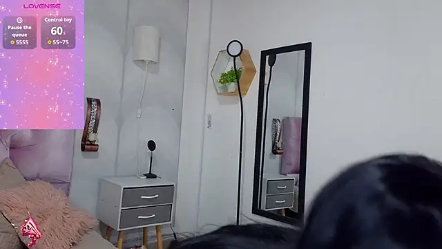 Snapshot of madison_oli chatting on November 2025 03:38:02 PM madison oli online show from November 2025 03:38:02 PM