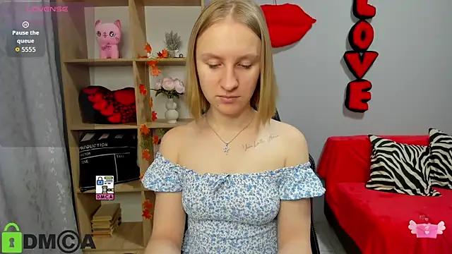 BeautyBlondy online show from November 2025 12:55:01 PM