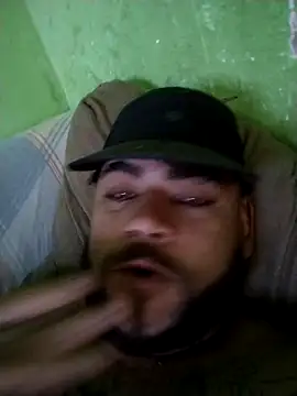 Snapshot of safado0027 chatting on October 2025 10:16:02 AM safado0027 online show from October 2025 10:16:02 AM