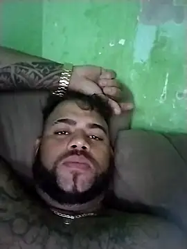 Snapshot of safado0027 chatting on October 2025 10:04:02 PM safado0027 online show from October 2025 10:04:02 PM