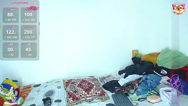 boysLittle online show from December 2025 08:28:02 PM