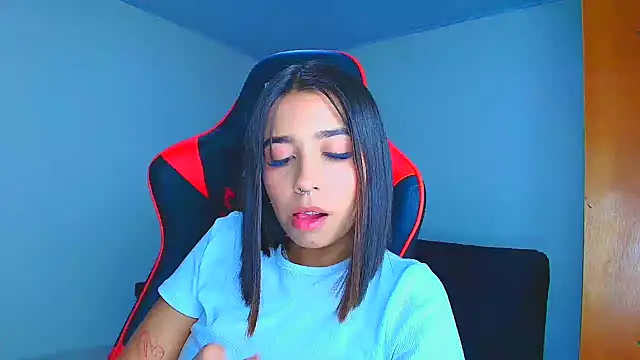 Rousse violett online show from November 2025 11:05:01 PM