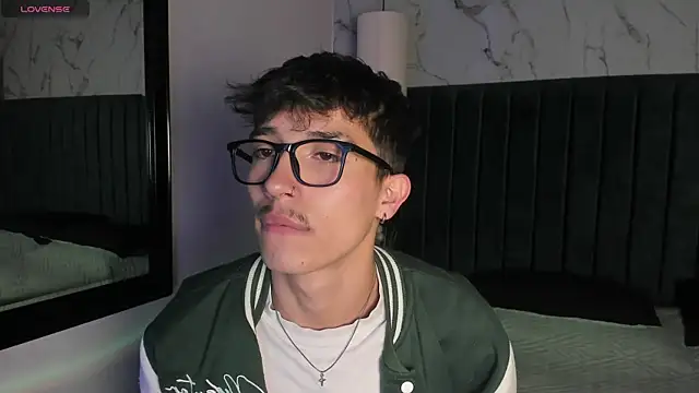 Snapshot of tim__fox chatting on July 2026 11:27:01 AM tim fox online show from July 2026 11:27:01 AM