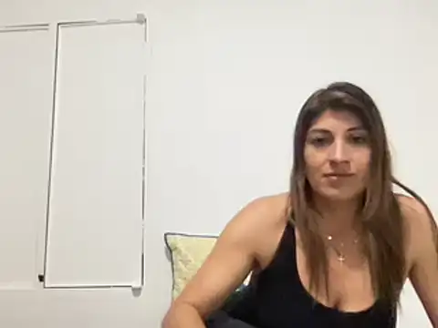 Snapshot of LunaBeya chatting on February 2025 01:20:01 AM LunaBeya online show from February 2025 01:20:01 AM