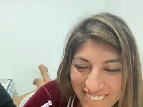 Snapshot of LunaBeya chatting on March 2025 03:30:02 PM LunaBeya online show from March 2025 03:30:02 PM