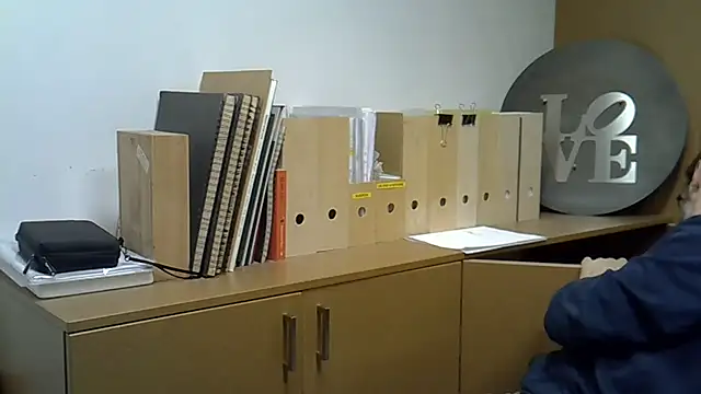 Cellino4 online show from February 2025 05:16:01 PM