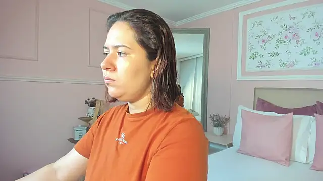 zoes milee online show from March 2025 11:10:02 AM