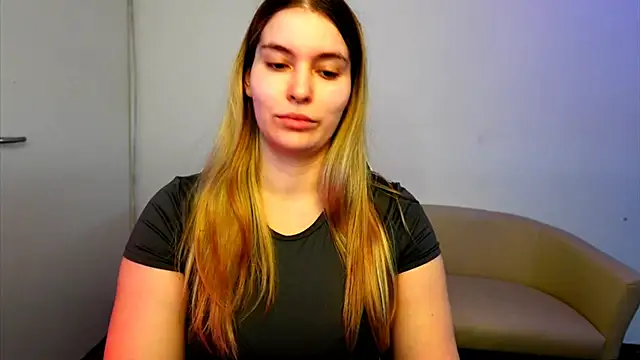 ShyHotNerd online show from October 2025 12:11:01 PM