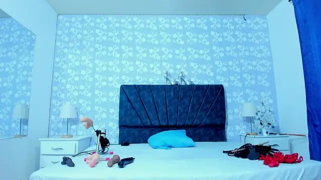 SalomeSimonz online show from December 2025 07:23:02 PM