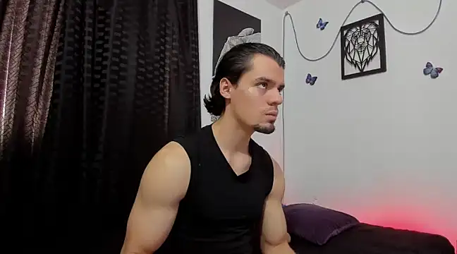 Snapshot of maxi_styles chatting on January 2025 06:20:02 PM maxi styles online show from January 2025 06:20:02 PM