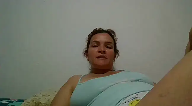 squirtlatinx online show from February 2025 01:40:01 AM