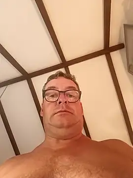 MountJohnXL online show from March 2025 03:48:01 AM