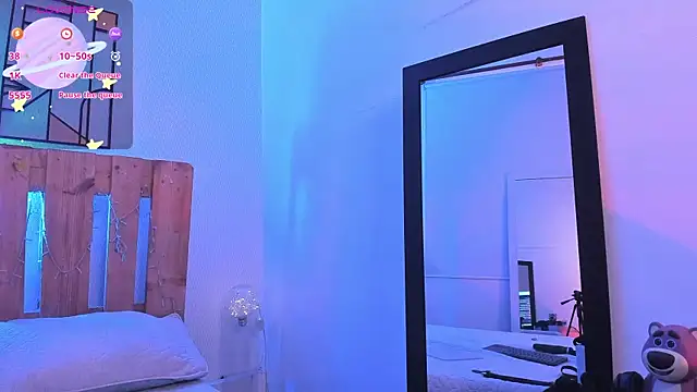 coral jonesss online show from September 2025 03:39:01 PM