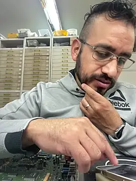 leonardohot1987 online show from March 2025 05:39:02 PM