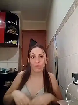 Yuliia30 online show from February 2025 01:00:01 AM