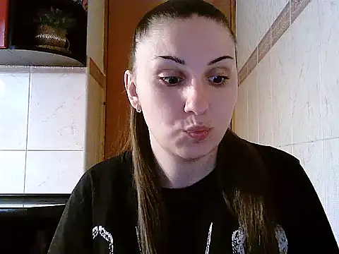 Yuliia30 online show from April 2026 12:16:02 PM