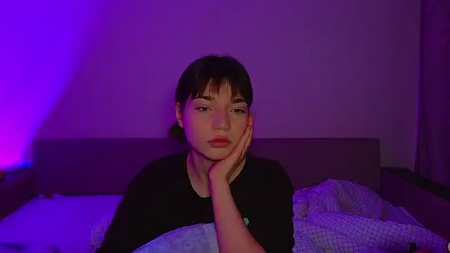 CassJonn online show from October 2025 05:03:01 PM