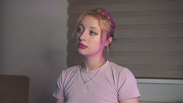 milasmiu online show from January 2025 03:04:02 PM