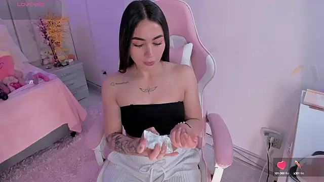 tamy xoo online show from January 2025 07:58:02 PM