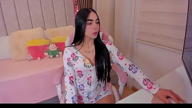 tamy xoo online show from August 2026 04:53:02 PM