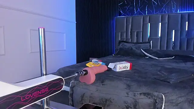 Thaliiajones online show from January 2025 11:54:02 AM