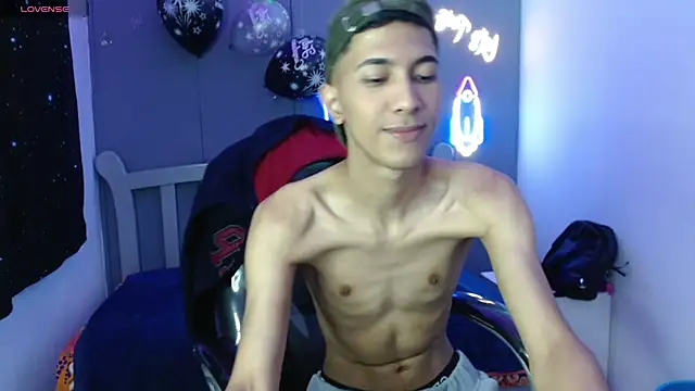 HarolddXL online show from January 2025 01:17:01 PM