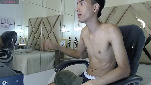 HarolddXL online show from February 2025 12:46:02 PM