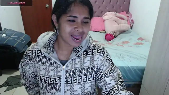 july-feria online show from October 2025 07:03:02 PM