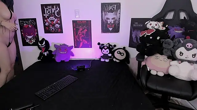 raven  white1 online show from March 2026 08:15:01 PM