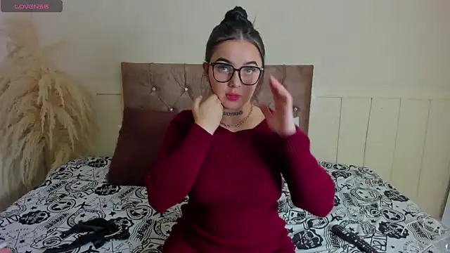 Natashawool1 online show from February 2025 01:43:02 PM