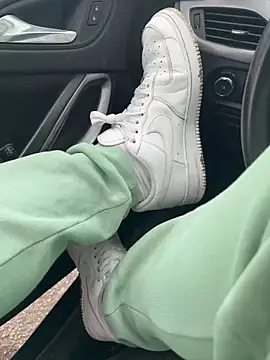 Snapshot of DutchPublic chatting on March 2025 01:19:02 PM DutchPublic online show from March 2025 01:19:02 PM