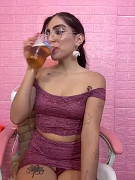 MartinaSooler online show from September 2025 03:22:01 AM