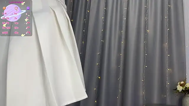 Snapshot of dontouchmyass chatting on March 2025 02:15:02 AM dontouchmyass online show from March 2025 02:15:02 AM