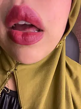 zahra Jalid online show from April 2026 11:53:01 PM