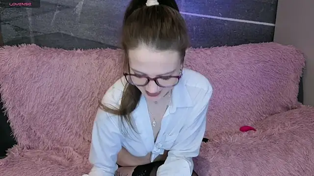 Iriss Miller online show from February 2026 08:36:01 AM