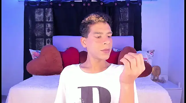 Ethan Boyy online show from February 2025 07:19:02 PM