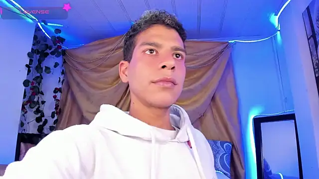 Ethan Boyy online show from November 2025 10:42:02 PM