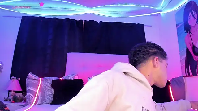 Ethan Boyy online show from March 2026 12:17:02 AM