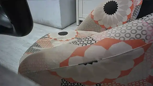 Snapshot of zoltard_1911 chatting on February 2025 12:06:01 AM zoltard 1911 online show from February 2025 12:06:01 AM