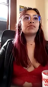 Snapshot of AnonymousGirl chatting on January 2025 01:32:02 PM AnonymousGirl online show from January 2025 01:32:02 PM