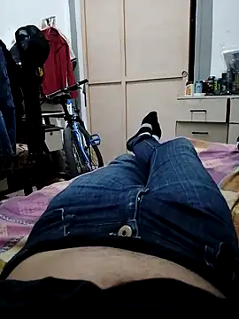 alejo5288 online show from October 2025 02:41:01 AM