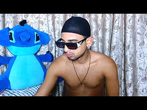 dannyhardx online show from November 2025 09:17:01 PM