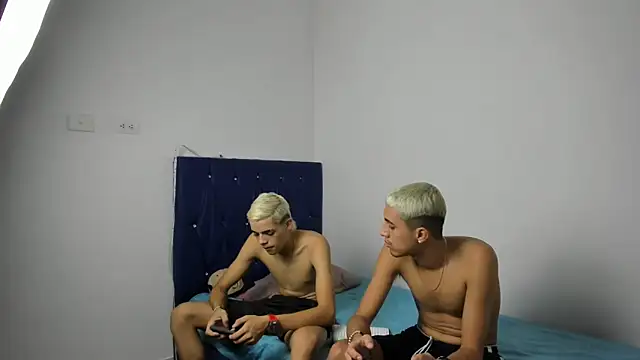 Latinos 2001 online show from March 2025 11:34:02 PM