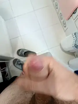 Snapshot of xxxxGuruxxxx chatting on January 2025 10:02:01 AM xxxxGuruxxxx online show from January 2025 10:02:01 AM