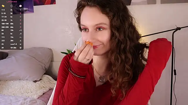 Leya Curly online show from May 2026 09:59:01 AM