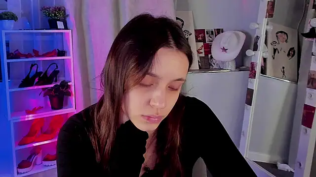 Sahara Shields online show from November 2025 10:14:02 AM