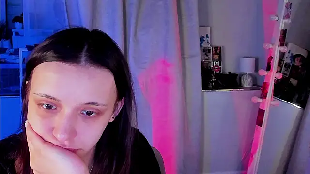 Sahara Shields online show from March 2026 08:42:01 AM