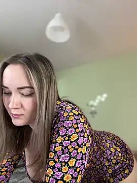 Snapshot of Kiss_My_Body chatting on February 2025 05:25:02 PM Kiss My Body online show from February 2025 05:25:02 PM