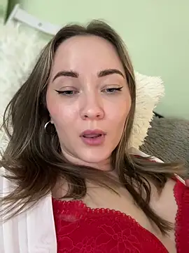 Snapshot of Kiss_My_Body chatting on February 2025 08:26:01 PM Kiss My Body online show from February 2025 08:26:01 PM