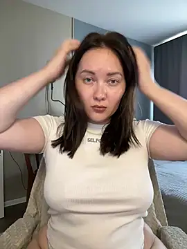 Kiss My Body online show from July 2026 12:15:01 PM